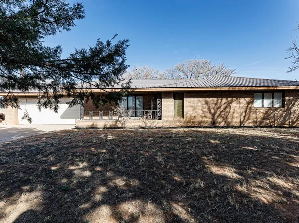 716 W Bulldog Dr, Amherst, TX 79312