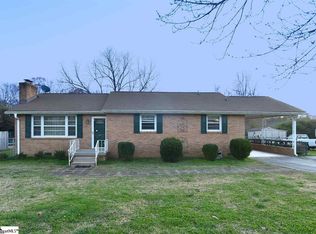 102 Benjamin Ave, Greer, SC 29651