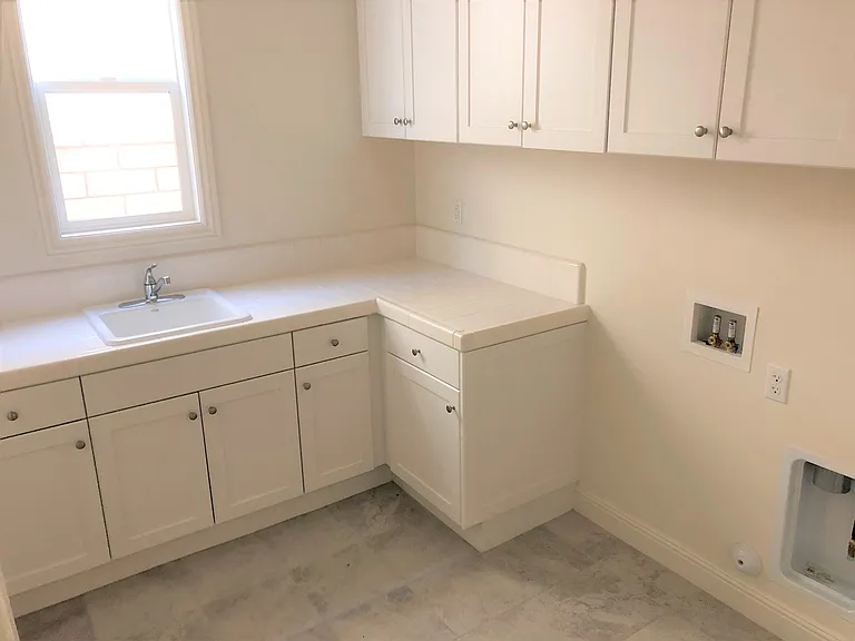 29 Caspian — Photo 9