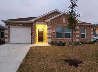 2132 Leacrest Dr, Dallas, TX 75216