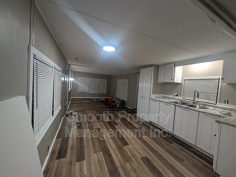 4355 Trailer Park Ct — Photo 6