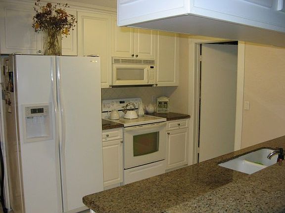 3rd image of 9416 SW 52nd Pl
