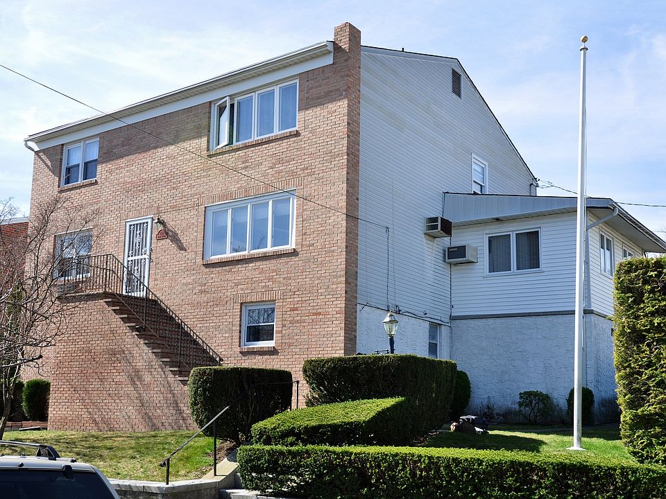 1st image of 106 Ramsey Ave