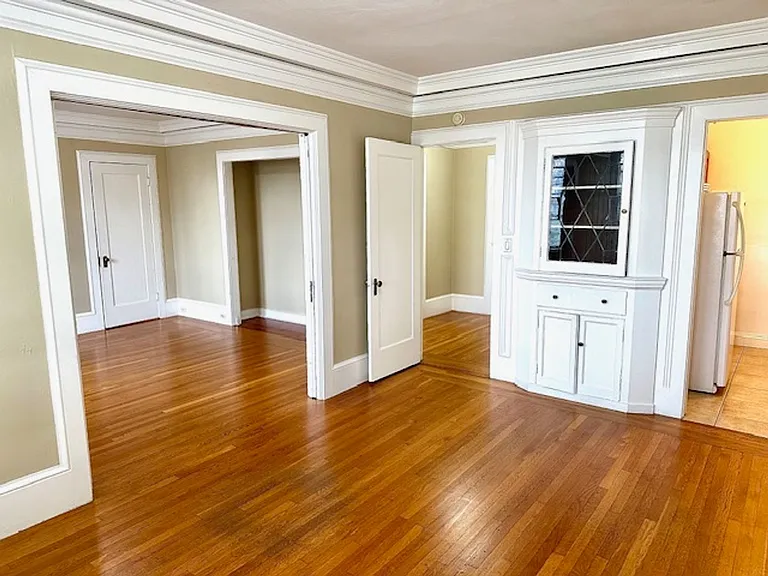 2409 College Ave — Photo 89
