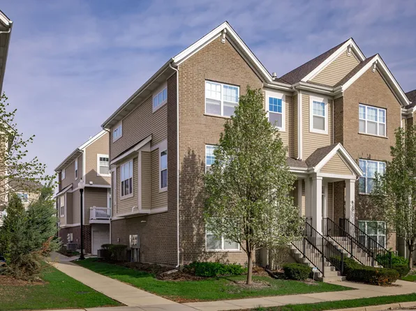 822 Center St, Des Plaines, IL 60016