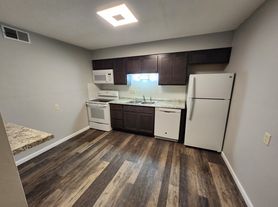 Roseland Terrace Apartments