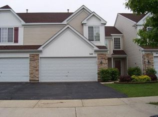 348 Locksley Dr, Streamwood, IL 60107