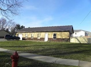 69099 Elkhart Rd, Edwardsburg, MI 49112