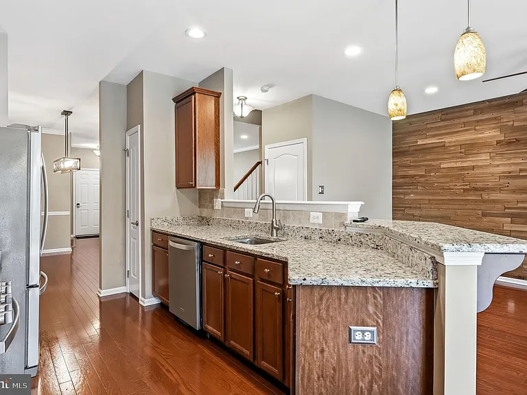 53 Overlook Dr — Photo 23