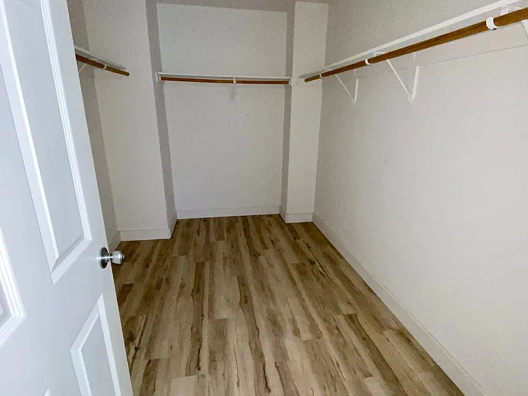 1422 Parkington Ln — Photo 17