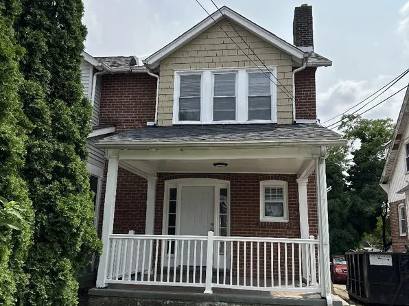 122 Bartlett Ave, Sharon Hill, PA 19079