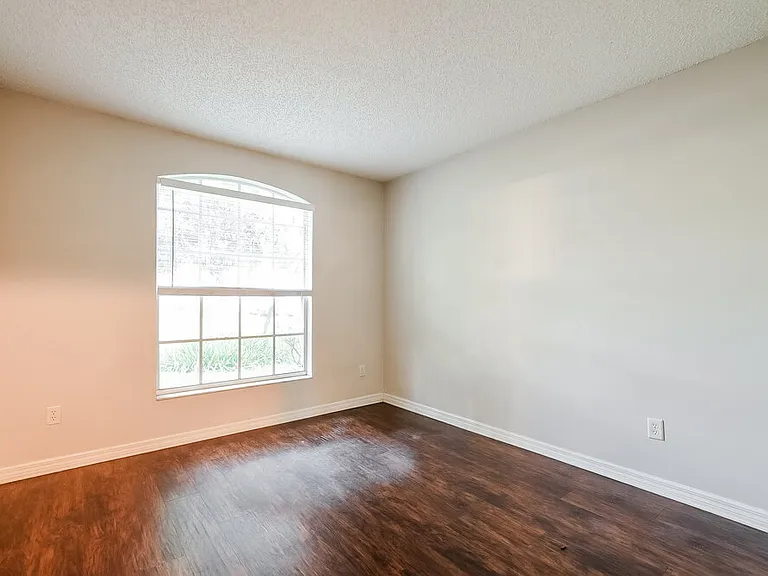 92 Pine Forest Pl — Photo 12