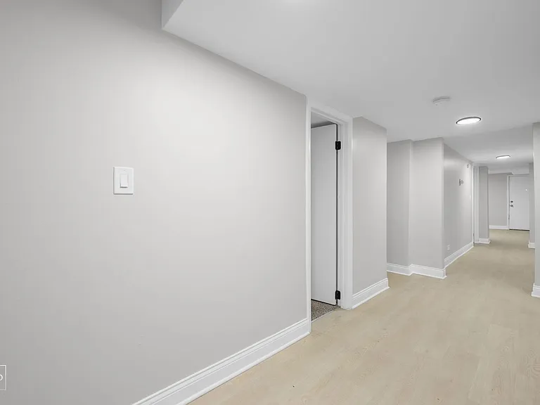 5051 S Forrestville — Photo 37