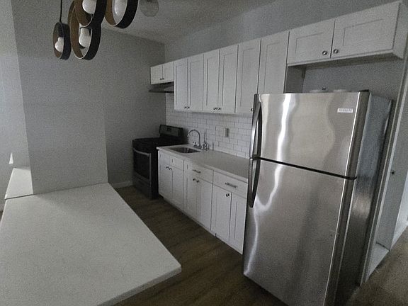 2nd image of 139 N 11th St #G1