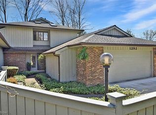 1292 Berkshire Rd, Stow, OH 44224