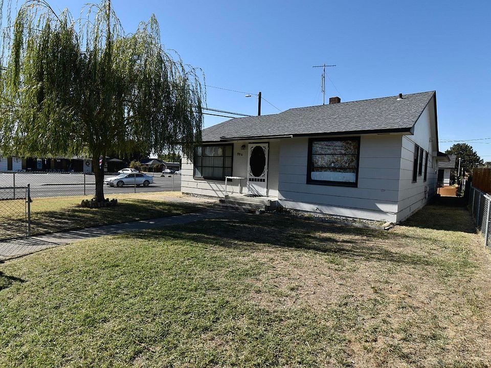1st image of 904 N 15th Ave