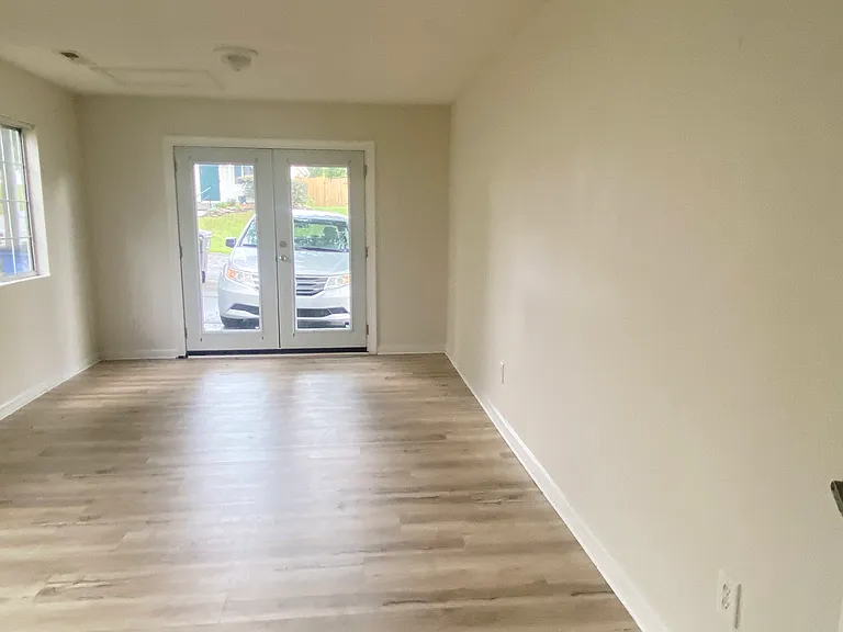 2461 Stratford Crossing Dr — Photo 6
