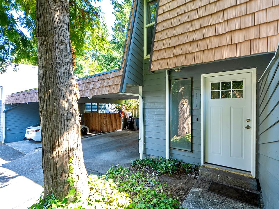 2nd image of 12601 SE 42nd St