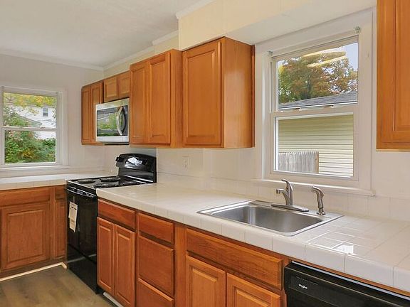 5th image of 46587 Midway Dr