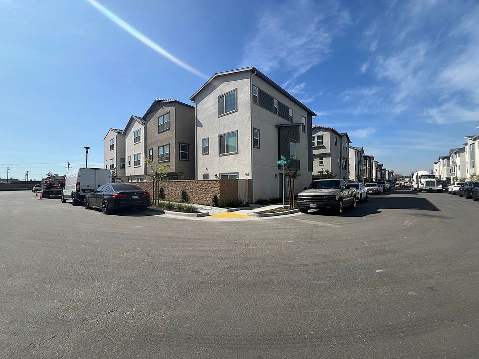 1st image of 2536 Stage St S