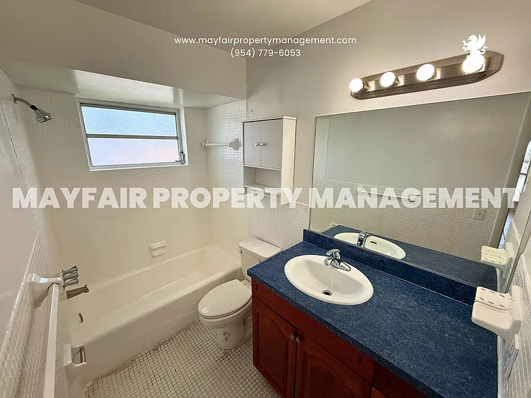 1118 N 15th Ave #9 — Photo 9