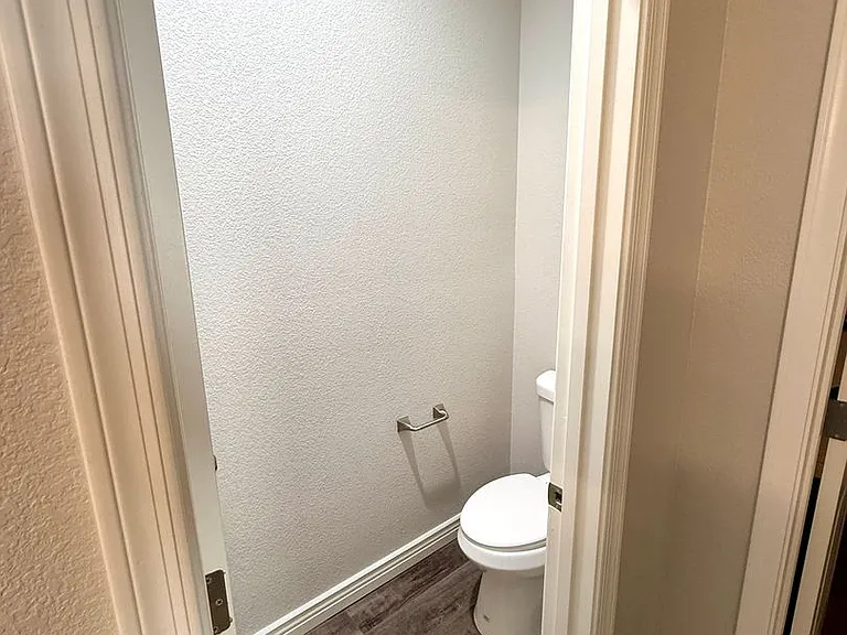 3368 N Apache St — Photo 34