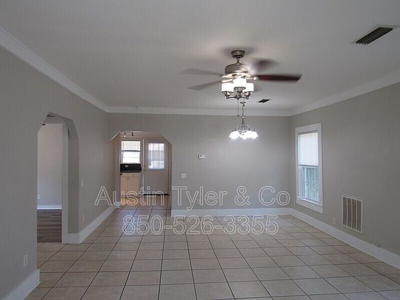 2nd image of 2985 Smith St