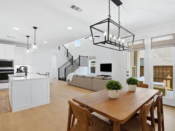 6036 Silverstein St, Fort Worth, TX 76126