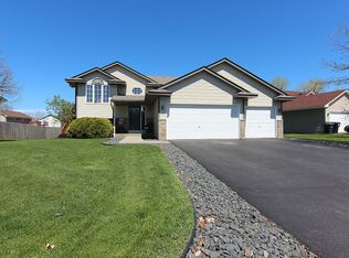 5958 Forest Boulevard Trl, Wyoming, MN 55092