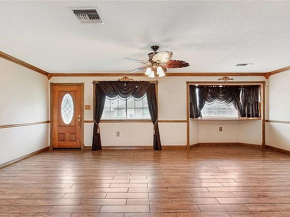 5th image of 5088 Rennes St