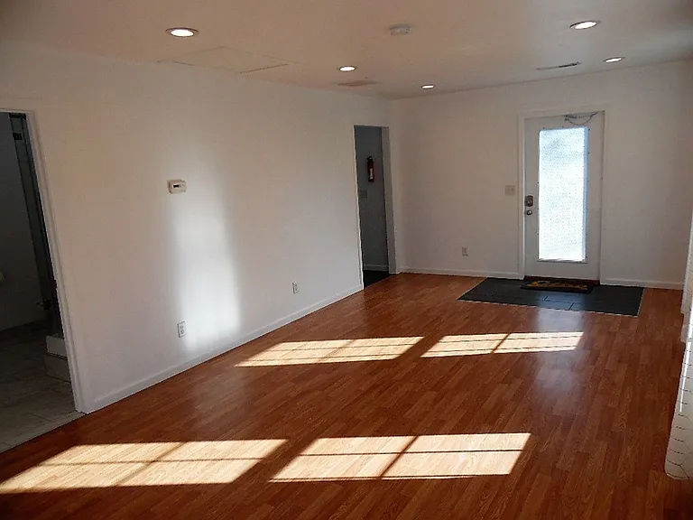 719B Madison St — Photo 13