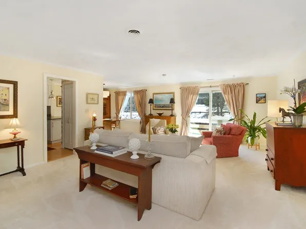 19 Concord Greene Unit 2, Concord, MA 01742