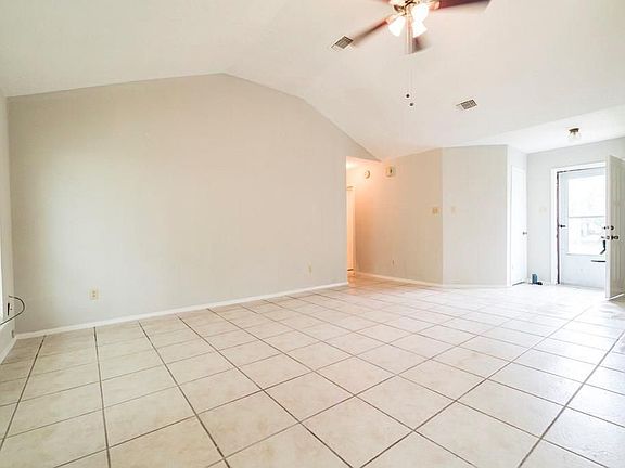 4th image of 10235 Gulfstream Ln