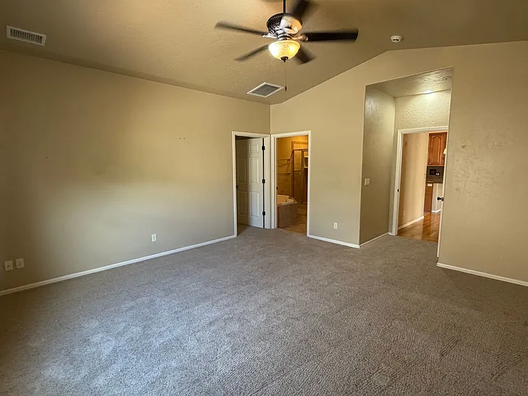 1825 Venetian Dr — Photo 18