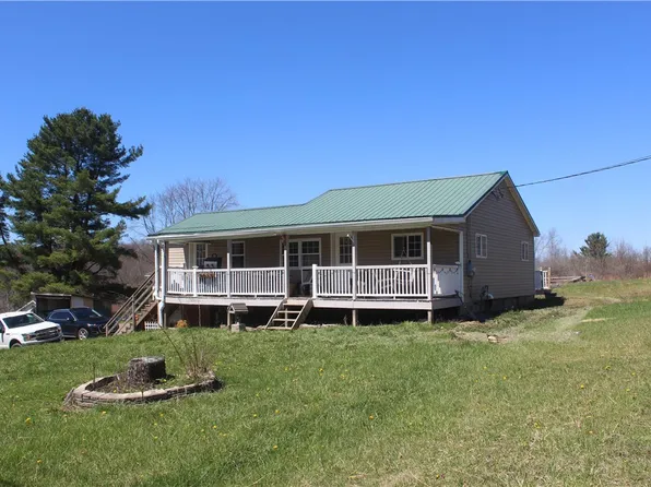 2317 Clintonville Rd, Harrisville, PA 16038