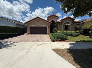 16553 SW 55th Ter, Miami, FL 33185