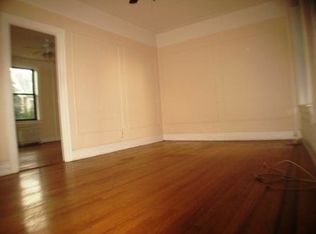 2429 19th St, Astoria, NY 11102