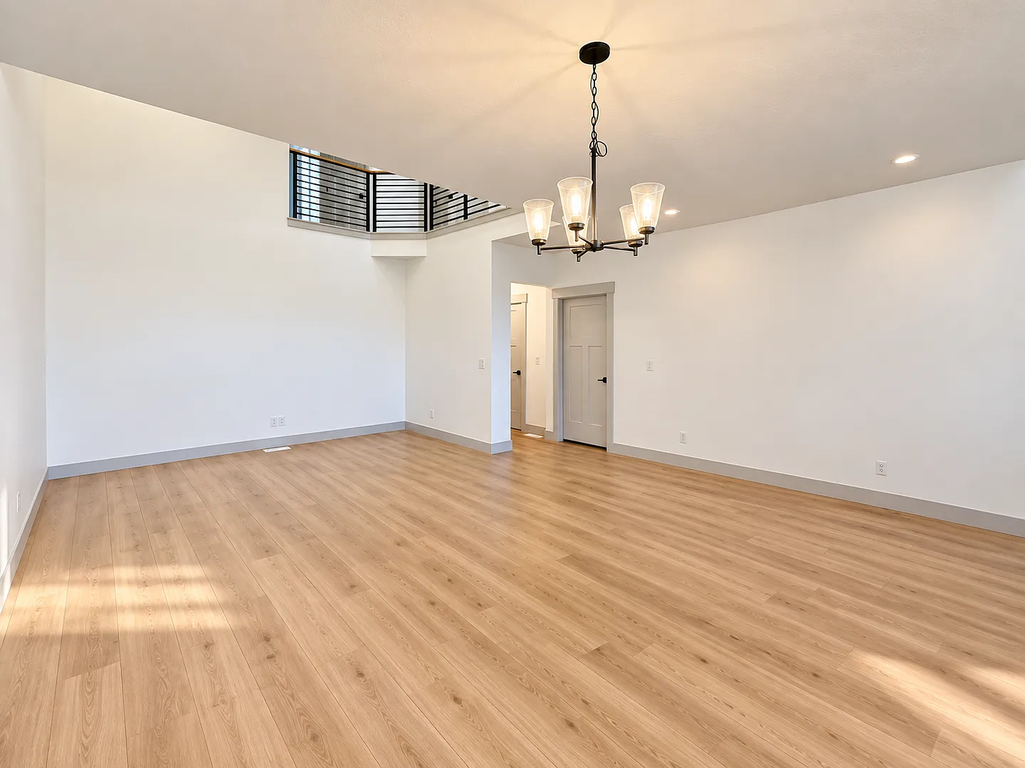 Lehi Townhome - Available Now! Pet Friendly. — Photo 3