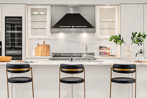 Sold by Modlin Group | media 18