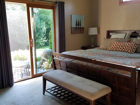 Master Bedroom w/patio door
