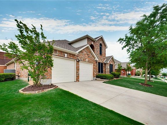 3rd image of 850 Brittany Way