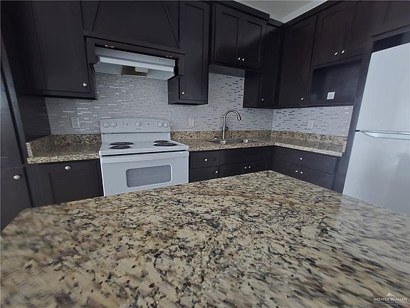 5th image of 1001 N Clarence Ave