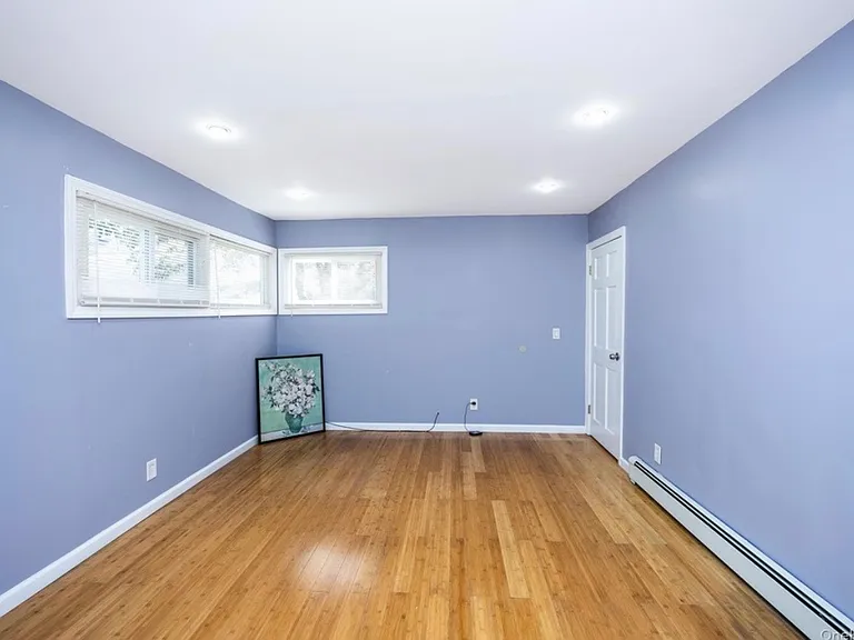 201 Sprucewood Dr — Photo 13
