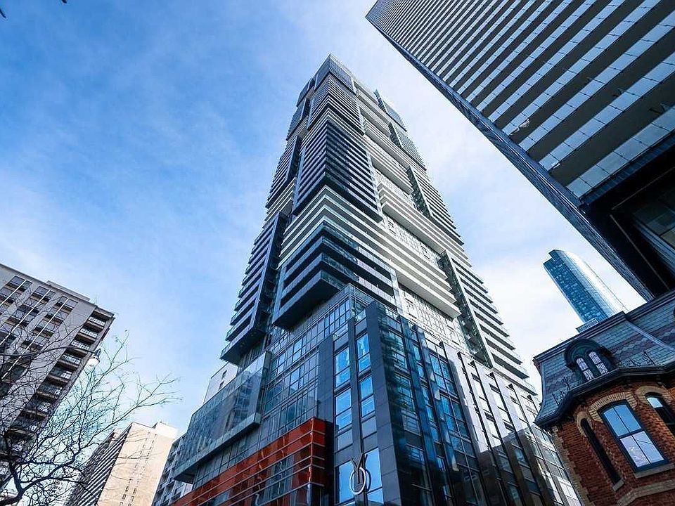 1st image of 7 Grenville St #703