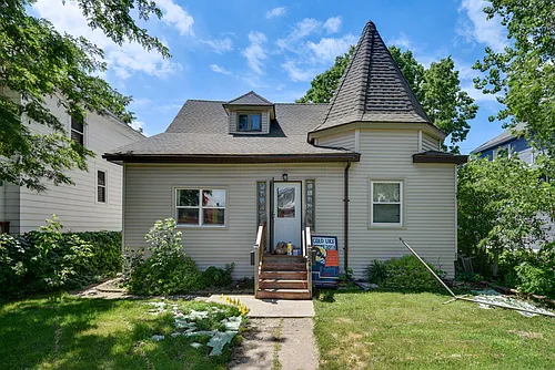 3244 Grand Ave S Photo 1