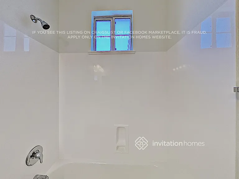 1513 E Douglas Ave — Photo 13