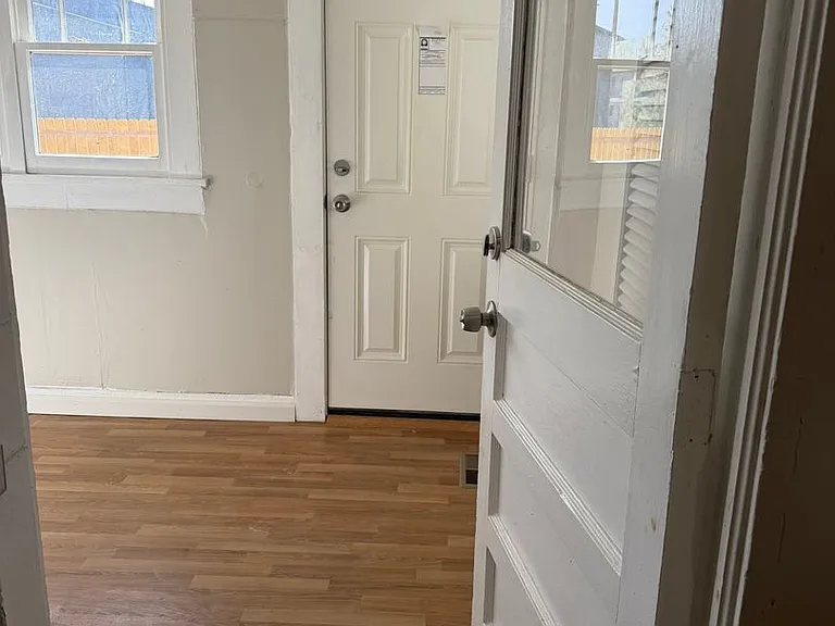 1615 Lenmar Dr — Photo 18