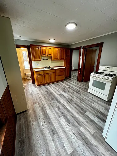 284-286 Pleasant St #1F Photo 1