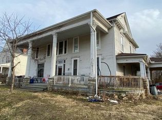 121 W Royle St, Richmond, MO 64085