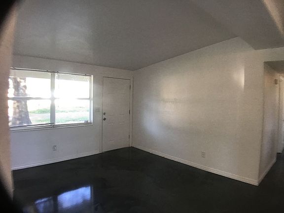 4th image of 4922 S 83rd St